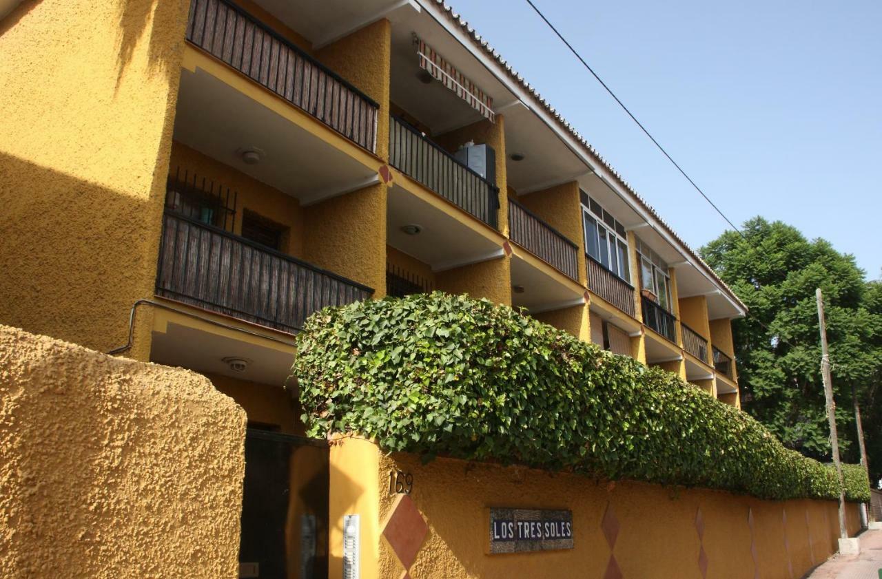 Apartamento Los Tres Soles Малага Экстерьер фото