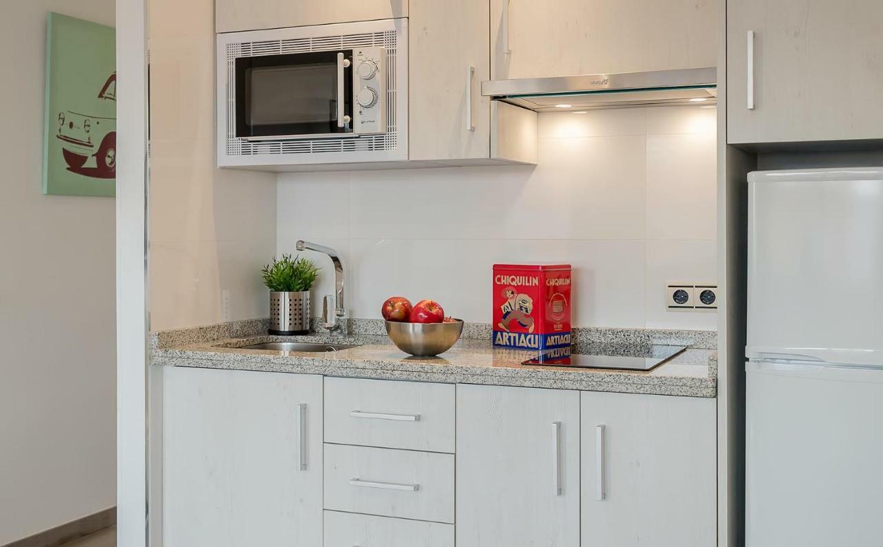 Apartamento Los Tres Soles Малага Экстерьер фото