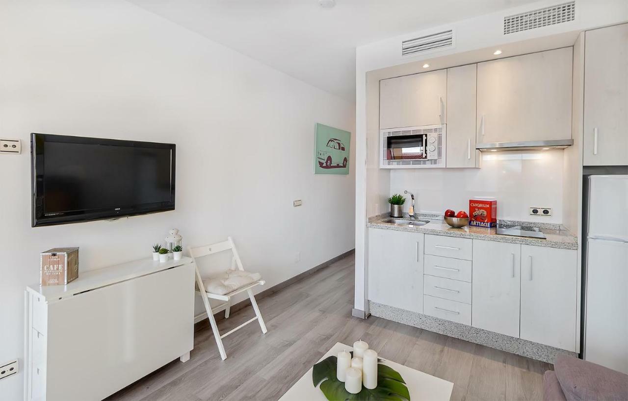 Apartamento Los Tres Soles Малага Экстерьер фото