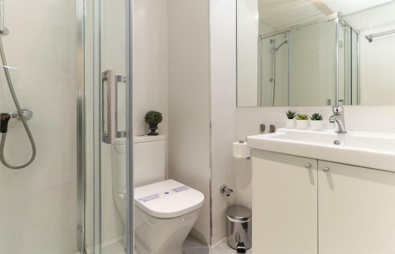 Apartamento Los Tres Soles Малага Экстерьер фото